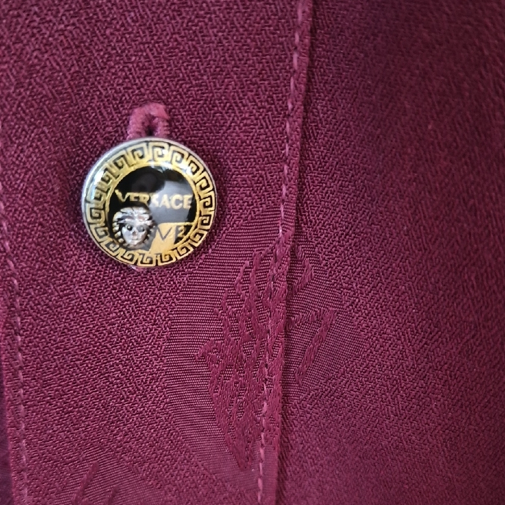 Versace Vintage Burgundy Wine Tonal Jacquard Logo Repeating Button Down M. - Picture 12 of 16